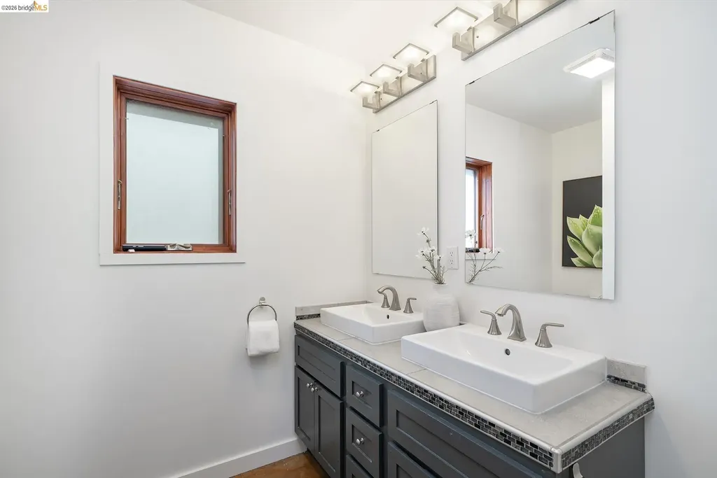 1908 Tenth Street Berkeley CA 94710