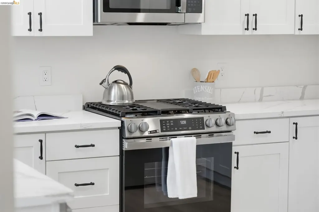 1118 Newhall Street San Francisco CA 94124