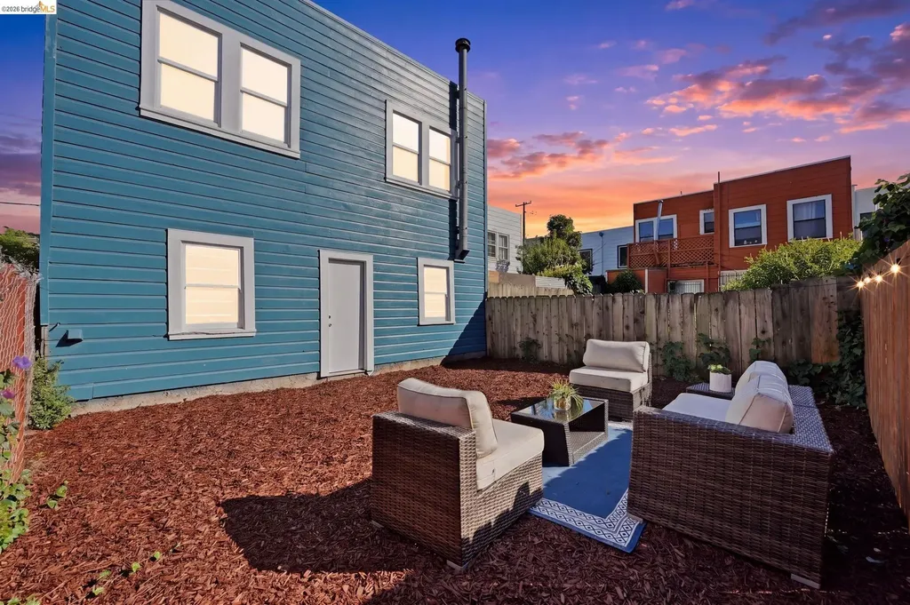 1118 Newhall Street San Francisco CA 94124