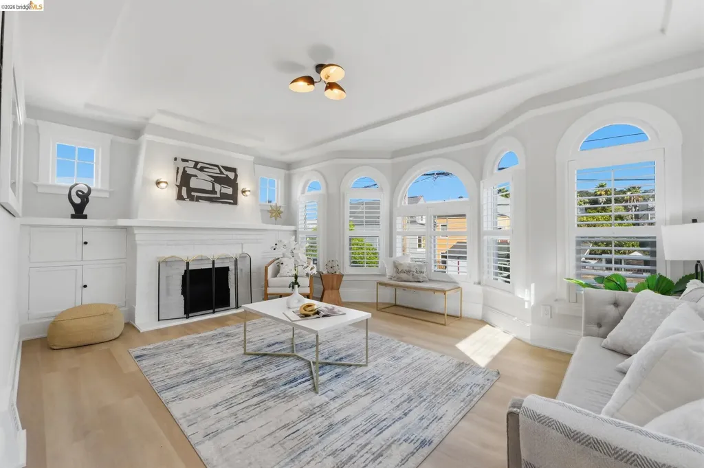 1118 Newhall Street San Francisco CA 94124