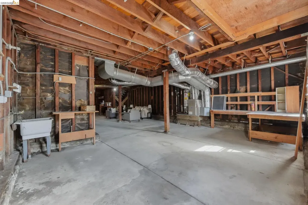 1118 Newhall Street San Francisco CA 94124