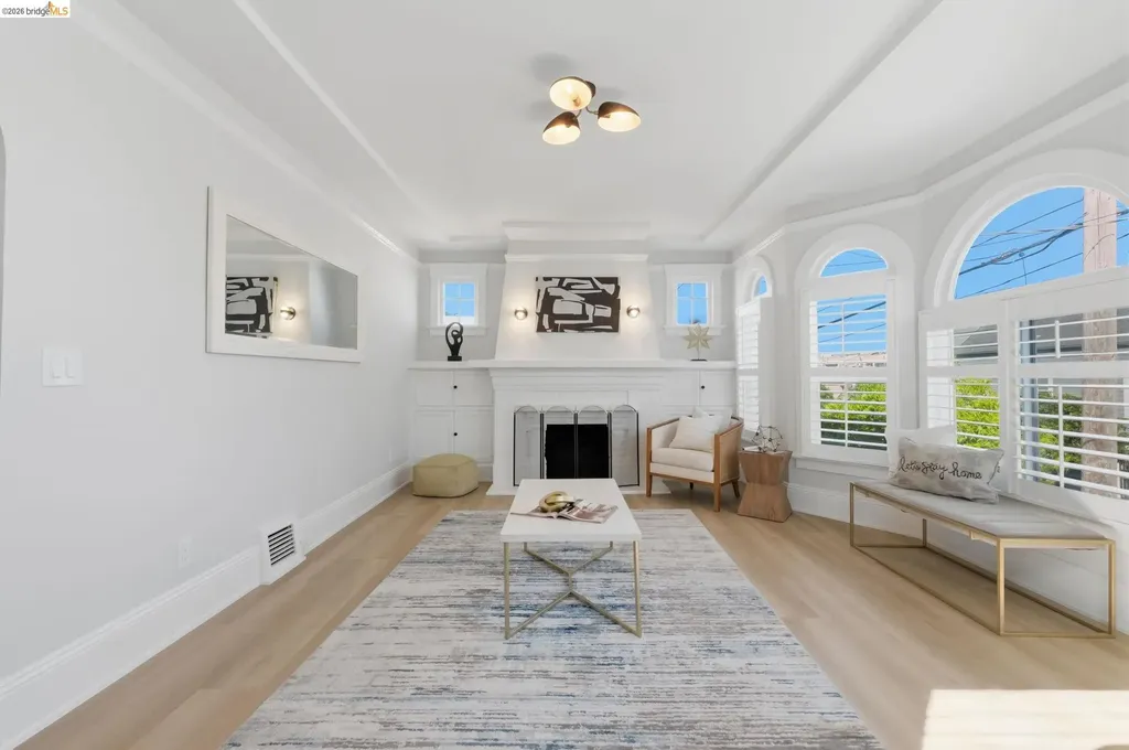1118 Newhall Street San Francisco CA 94124