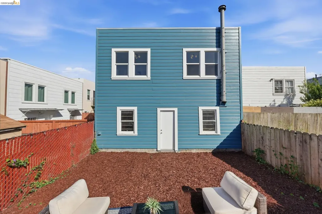 1118 Newhall Street San Francisco CA 94124