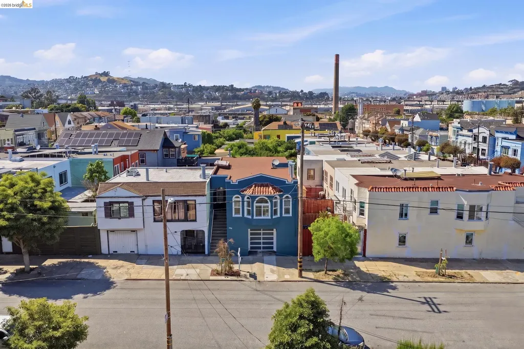 1118 Newhall Street San Francisco CA 94124