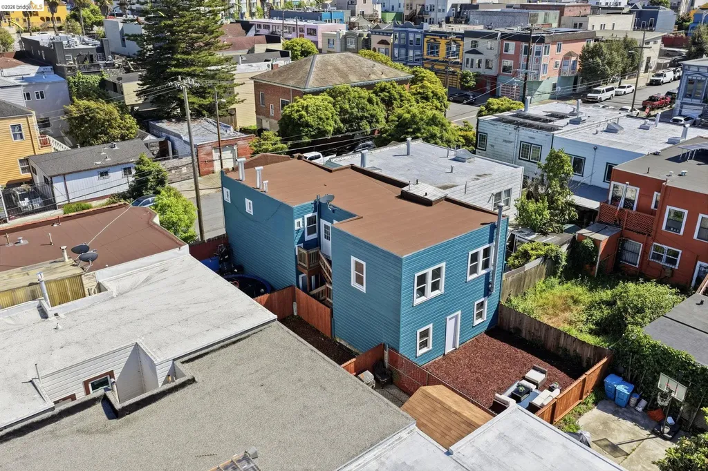 1118 Newhall Street San Francisco CA 94124