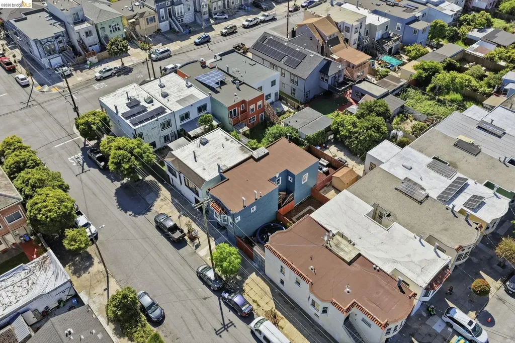 1118 Newhall Street San Francisco CA 94124