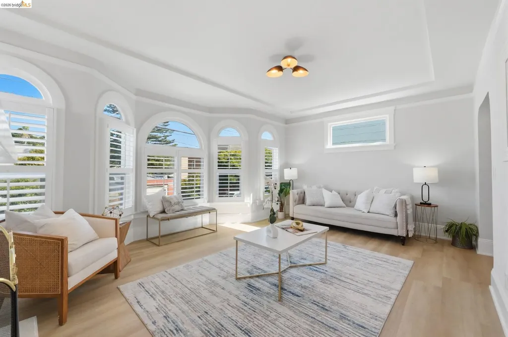 1118 Newhall Street San Francisco CA 94124
