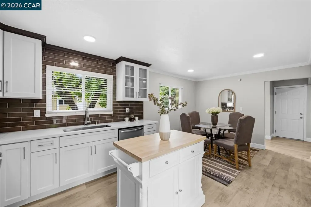 599 Mt Dell Drive Clayton CA 94517