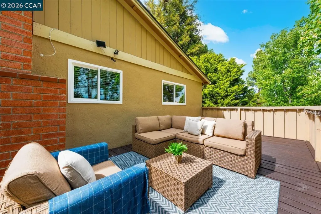 599 Mt Dell Drive Clayton CA 94517