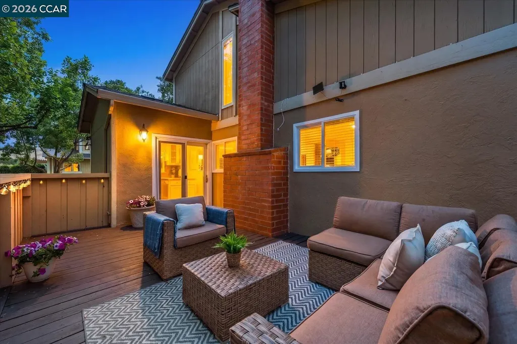 599 Mt Dell Drive Clayton CA 94517