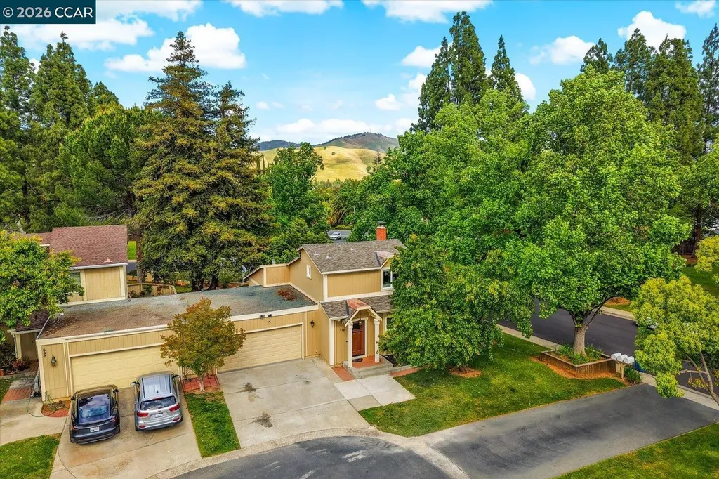 599 Mt Dell Drive Clayton CA 94517