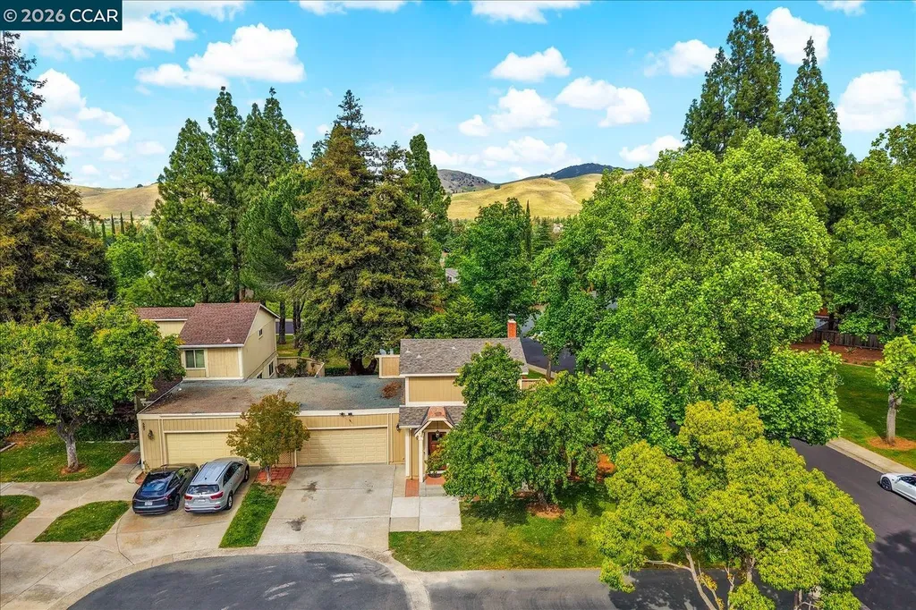 599 Mt Dell Drive Clayton CA 94517