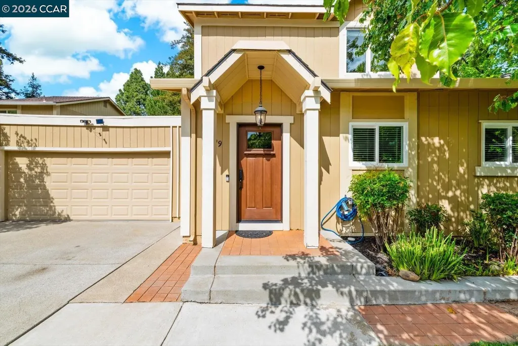 599 Mt Dell Drive Clayton CA 94517