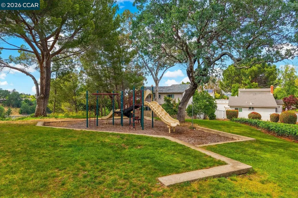 599 Mt Dell Drive Clayton CA 94517