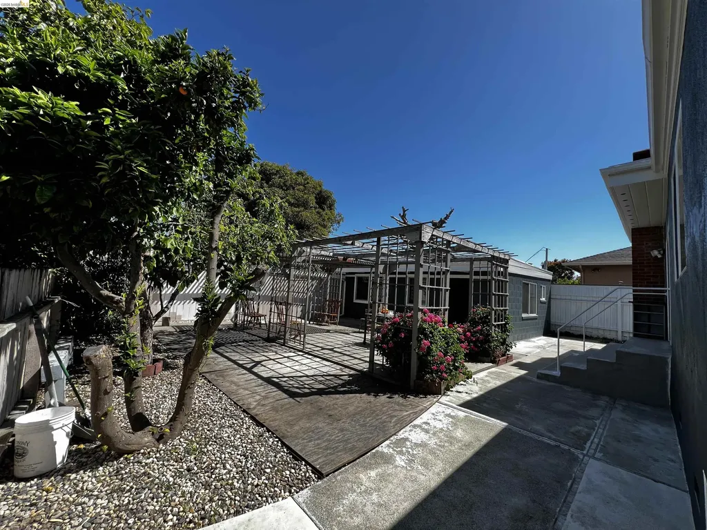 2119 Lincoln Avenue Richmond CA 94801