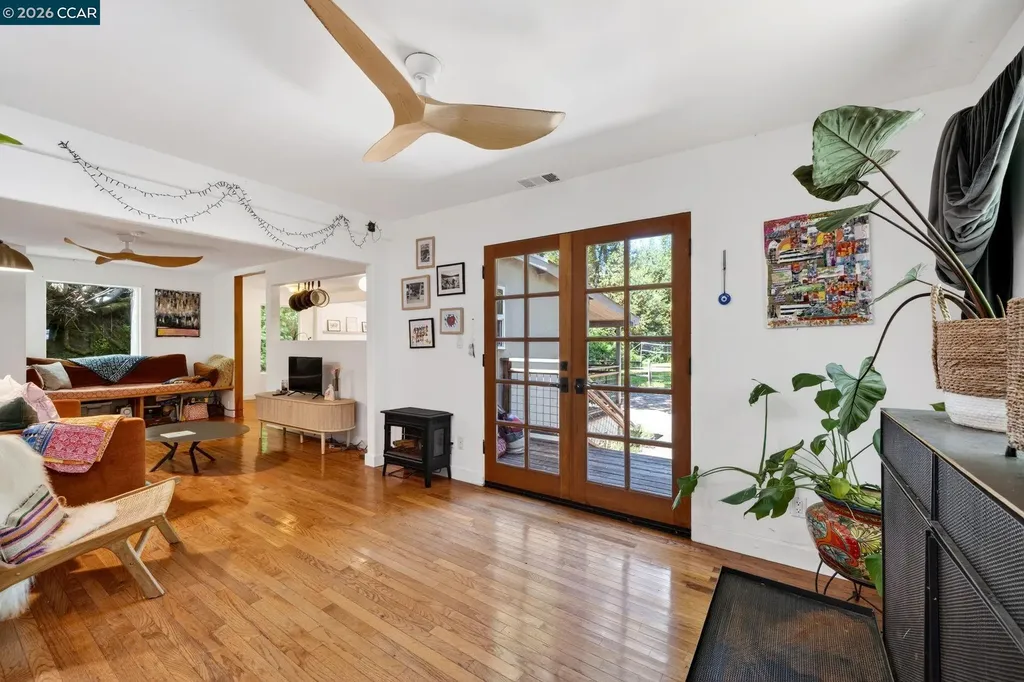 4009A Redwood Road Napa CA 94558