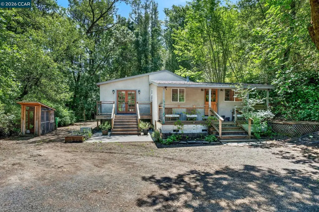 4009A Redwood Road Napa CA 94558