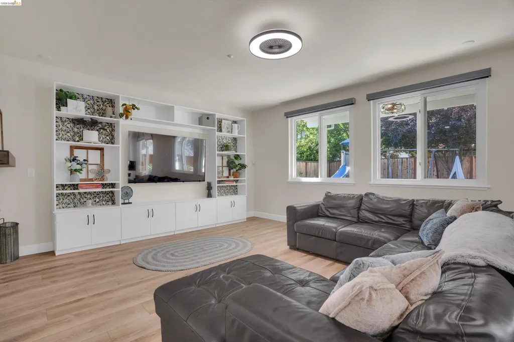188 Continente Avenue Brentwood CA 94513