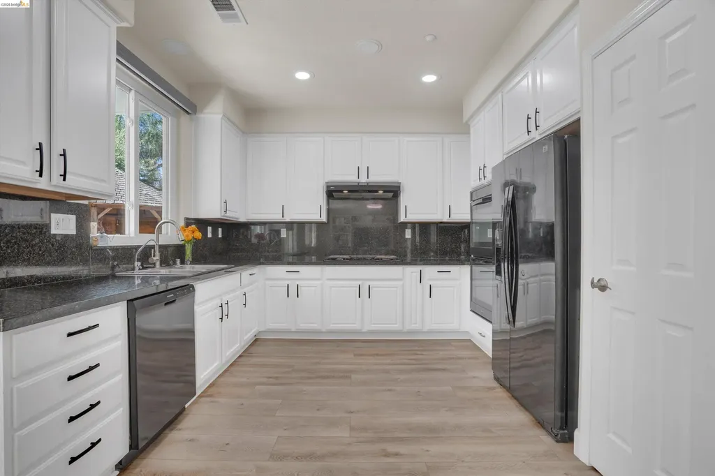 188 Continente Avenue Brentwood CA 94513