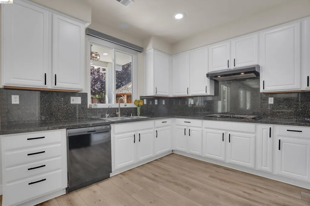 188 Continente Avenue Brentwood CA 94513
