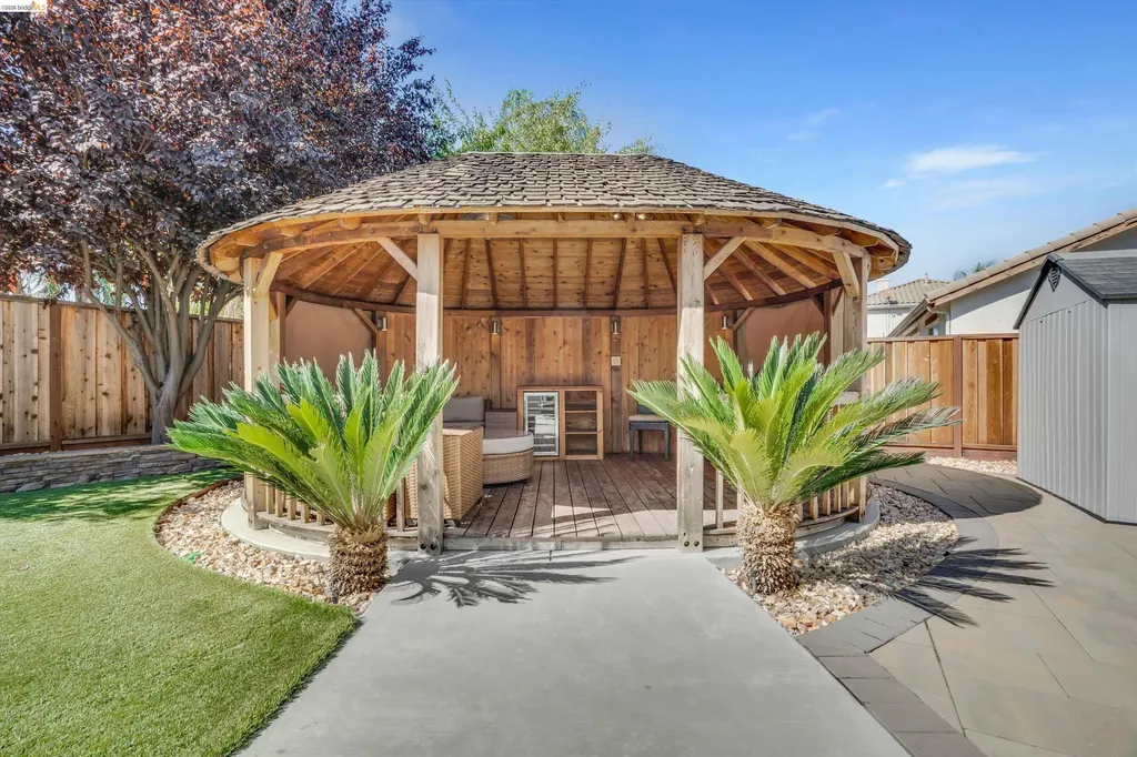 188 Continente Avenue Brentwood CA 94513
