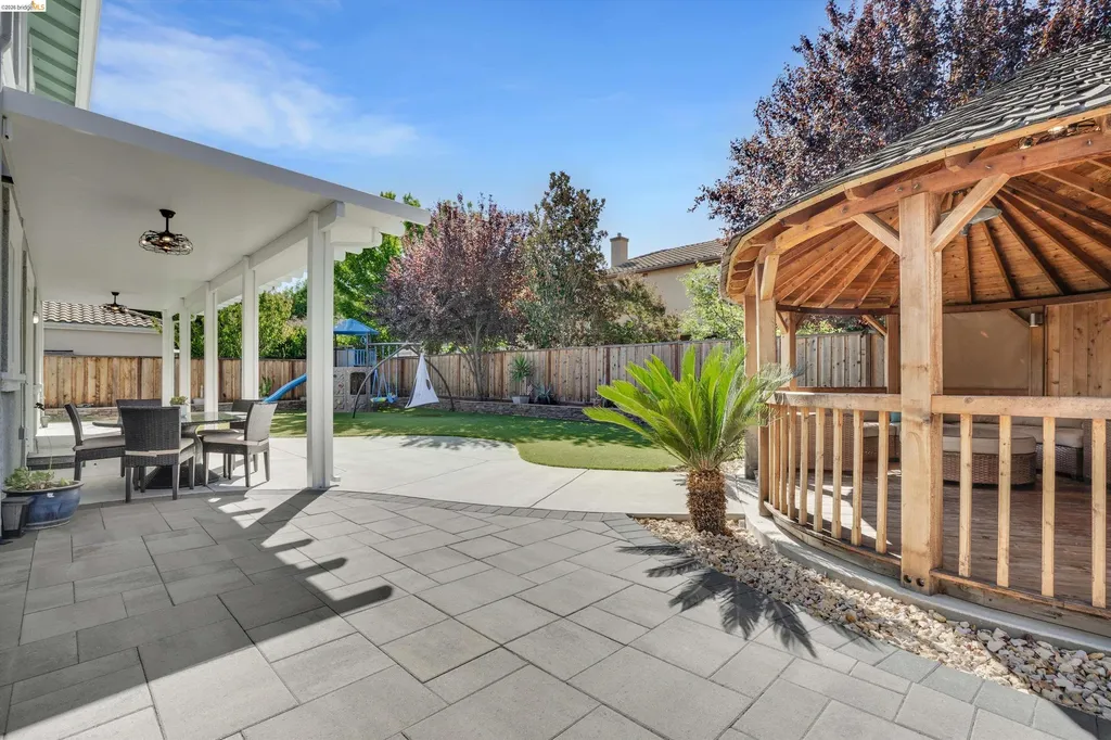 188 Continente Avenue Brentwood CA 94513