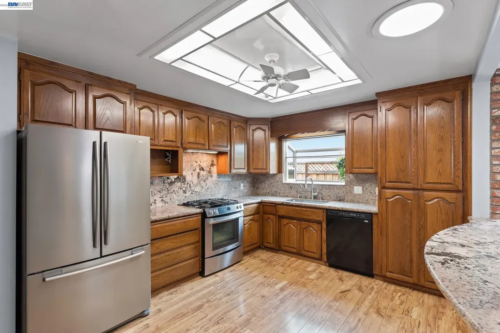 4950 Black Avenue Pleasanton CA 94566