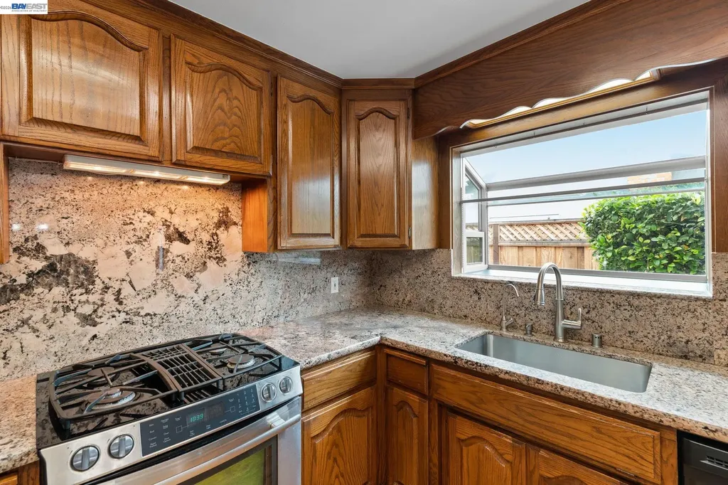 4950 Black Avenue Pleasanton CA 94566