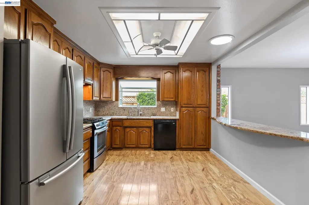 4950 Black Avenue Pleasanton CA 94566