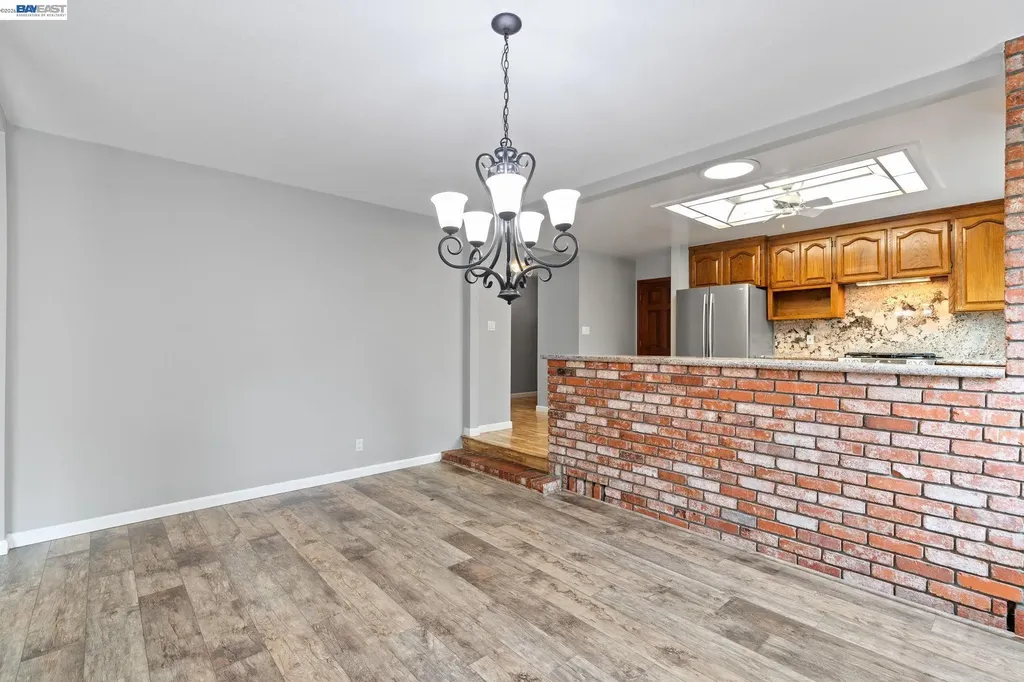 4950 Black Avenue Pleasanton CA 94566