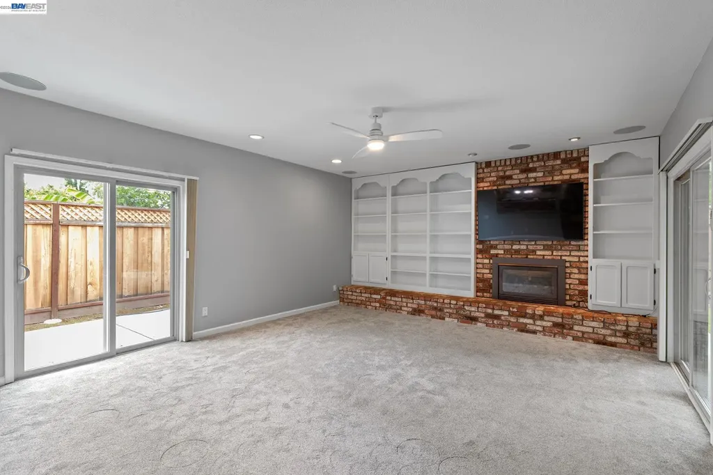4950 Black Avenue Pleasanton CA 94566