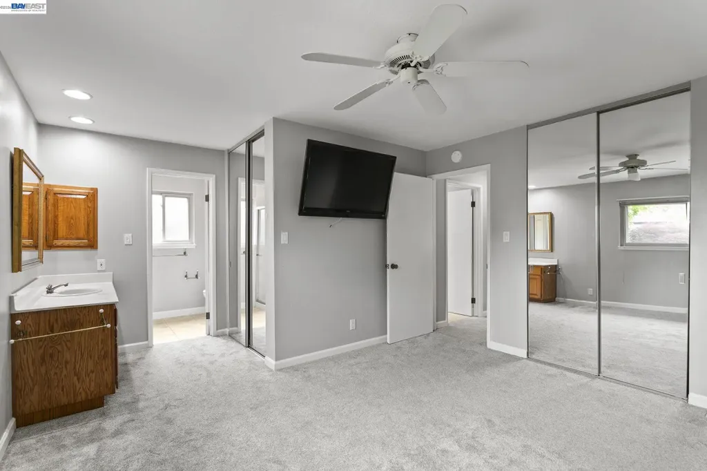 4950 Black Avenue Pleasanton CA 94566