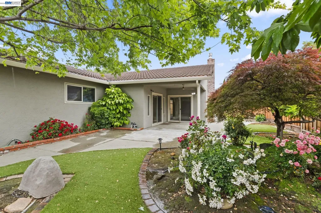 4950 Black Avenue Pleasanton CA 94566