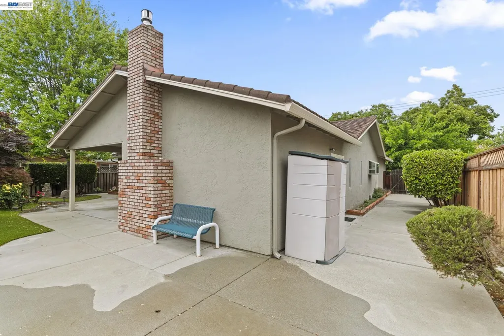 4950 Black Avenue Pleasanton CA 94566
