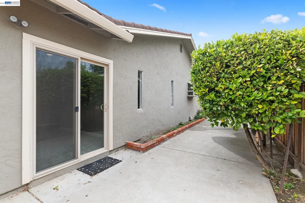 4950 Black Avenue Pleasanton CA 94566