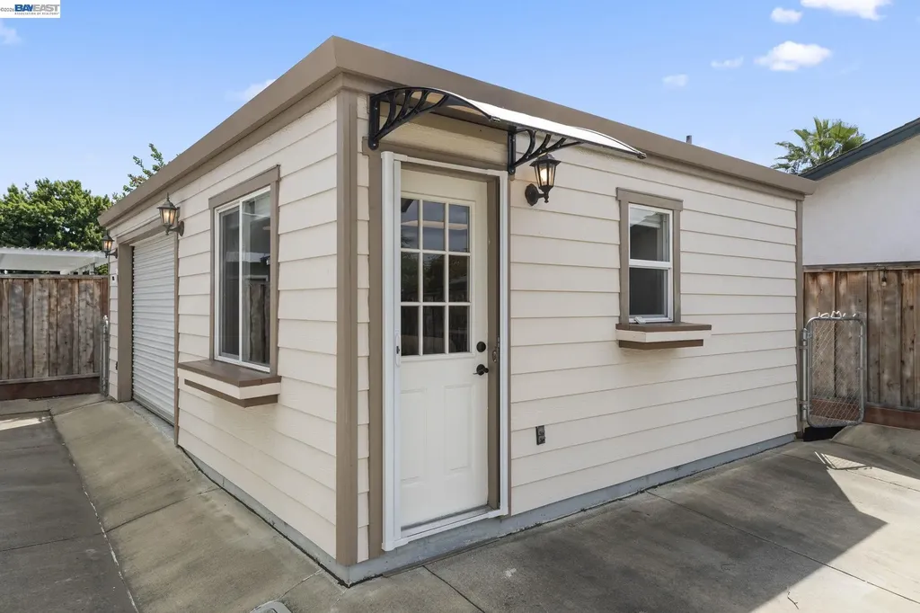 1135 Killarney Street Livermore CA 94550
