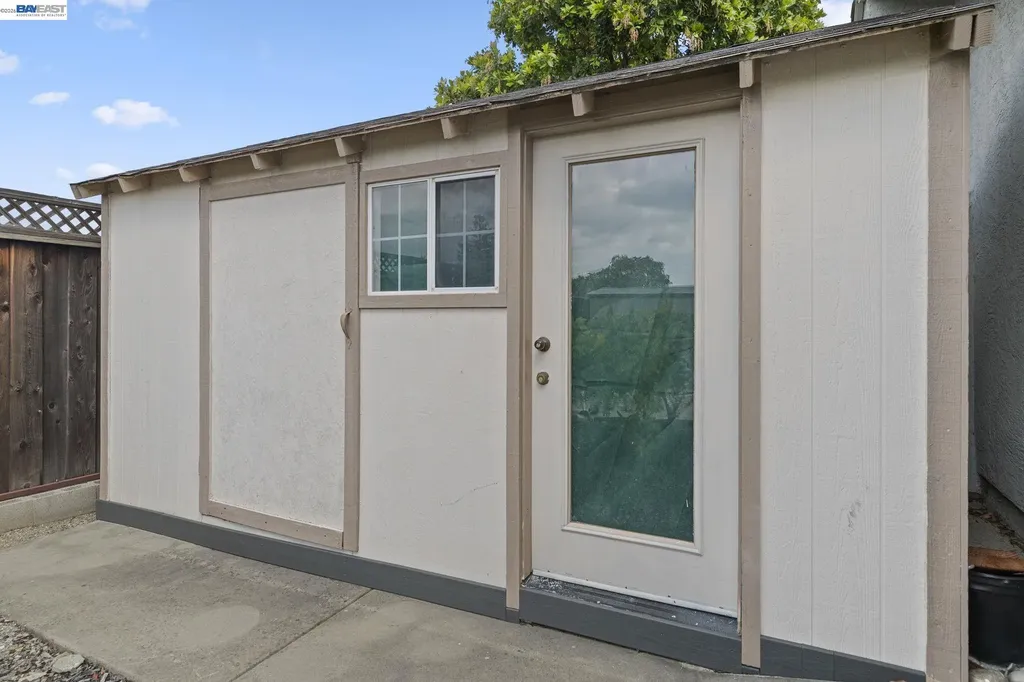 1135 Killarney Street Livermore CA 94550
