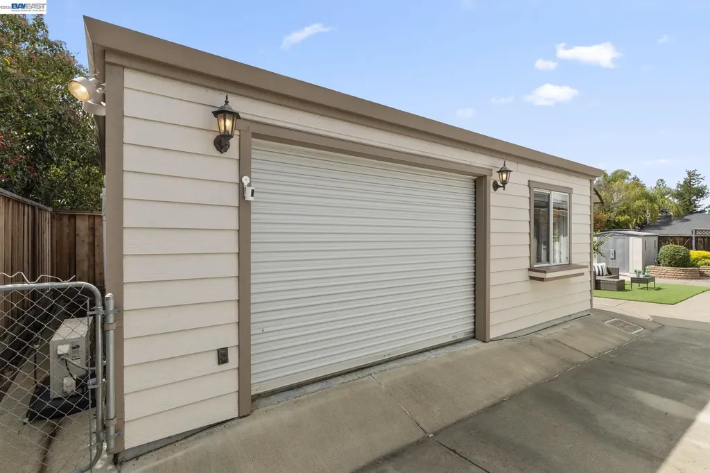 1135 Killarney Street Livermore CA 94550
