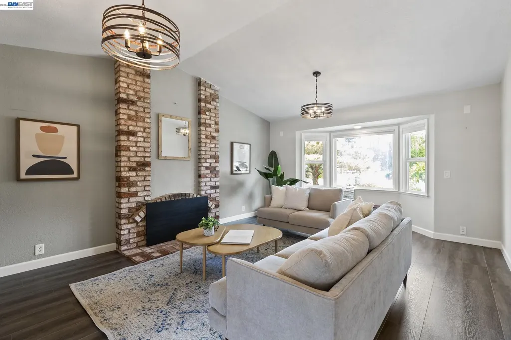 1135 Killarney Street Livermore CA 94550