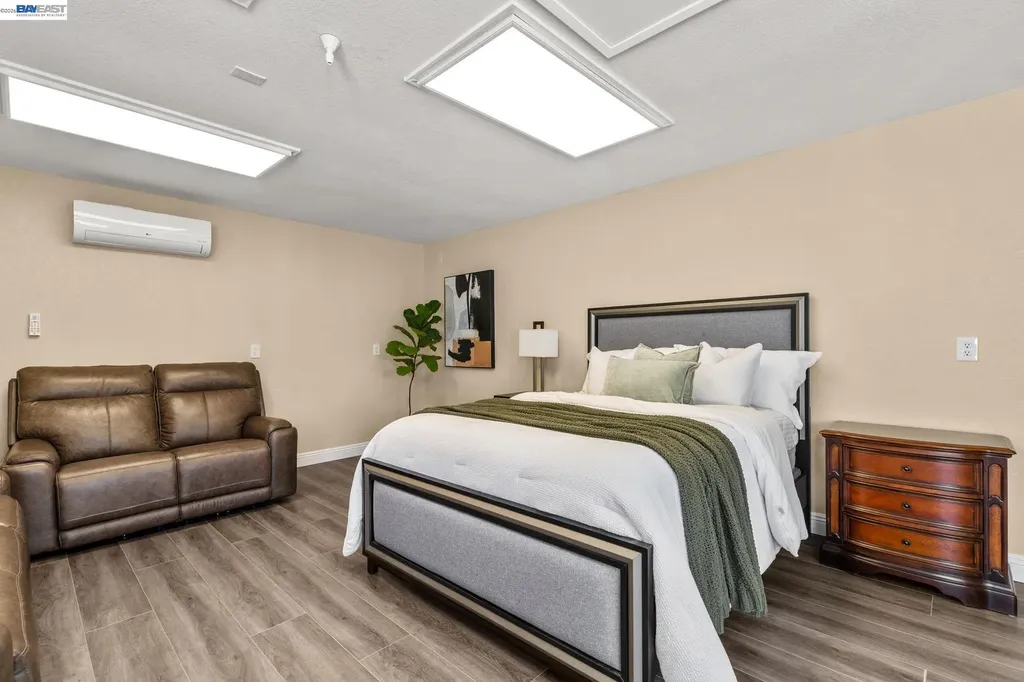 1135 Killarney Street Livermore CA 94550