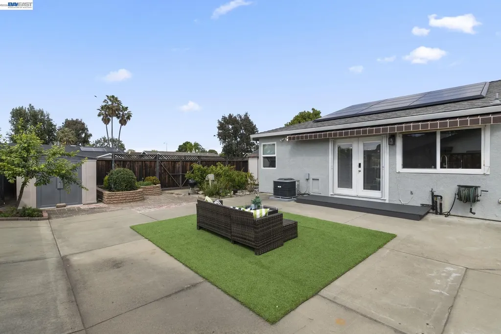 1135 Killarney Street Livermore CA 94550