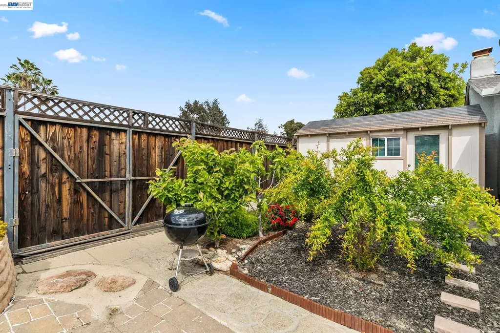 1135 Killarney Street Livermore CA 94550