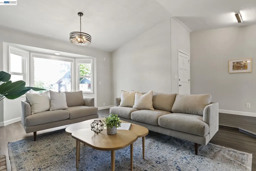 1135 Killarney Street Livermore CA 94550