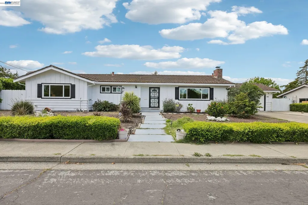 1691 Clayton Way Concord CA 94519