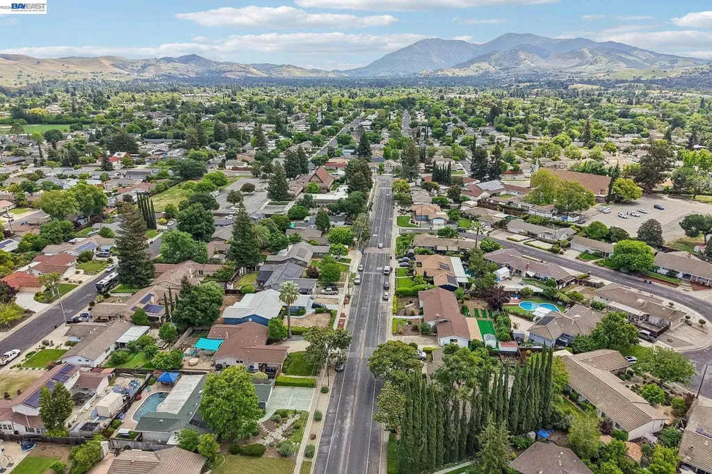 1691 Clayton Way Concord CA 94519