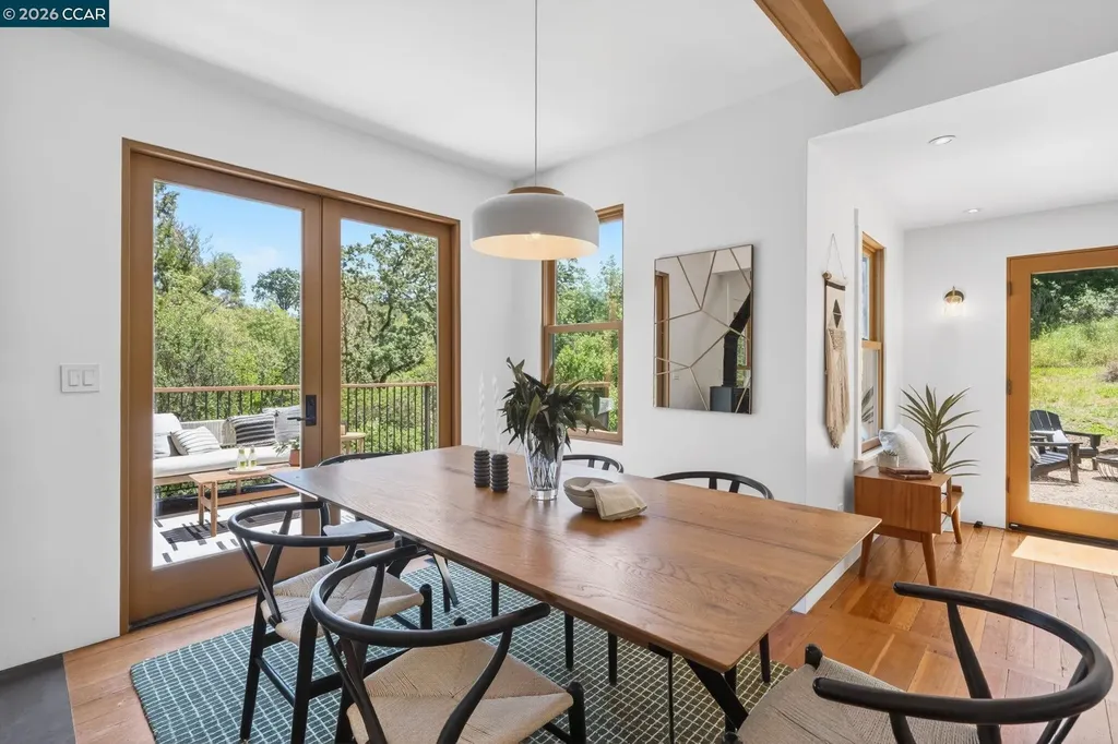 4009 Redwood Road Napa CA 94558