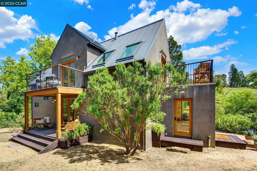 4009 Redwood Road Napa CA 94558
