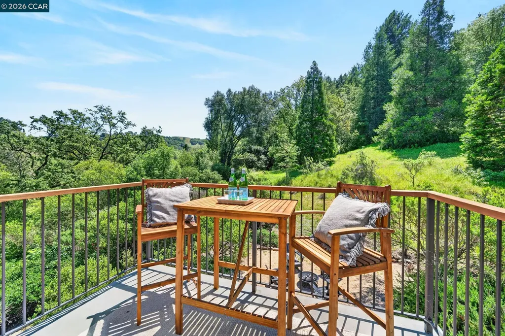 4009 Redwood Road Napa CA 94558