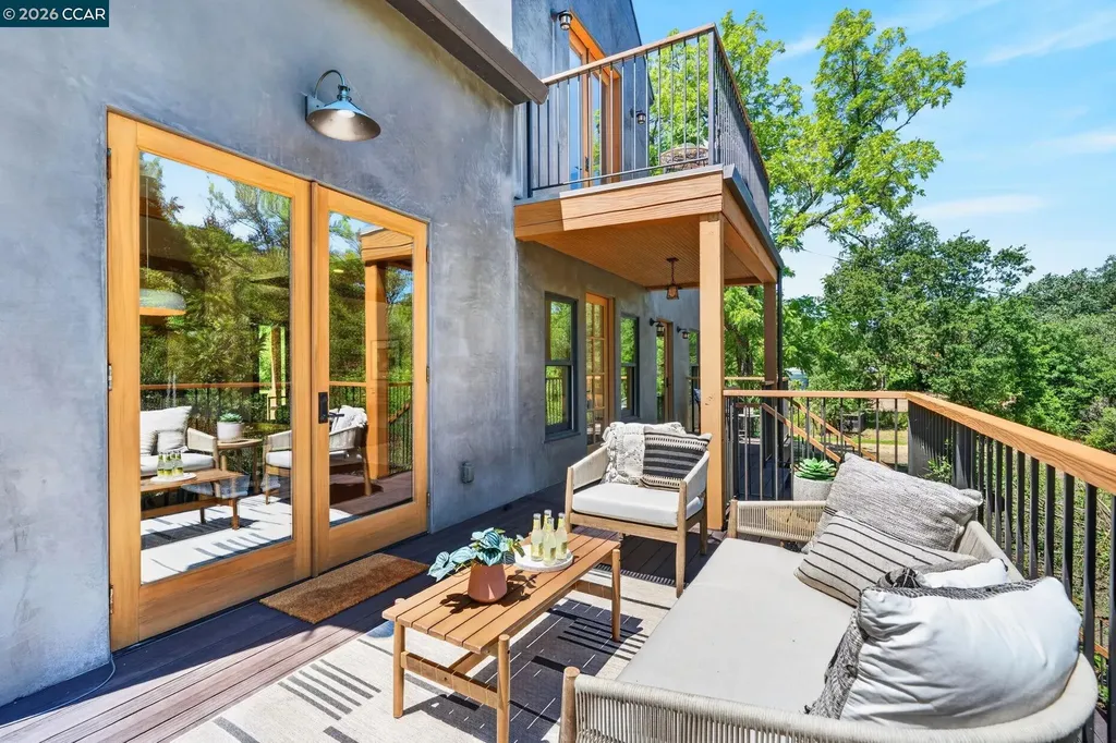 4009 Redwood Road Napa CA 94558