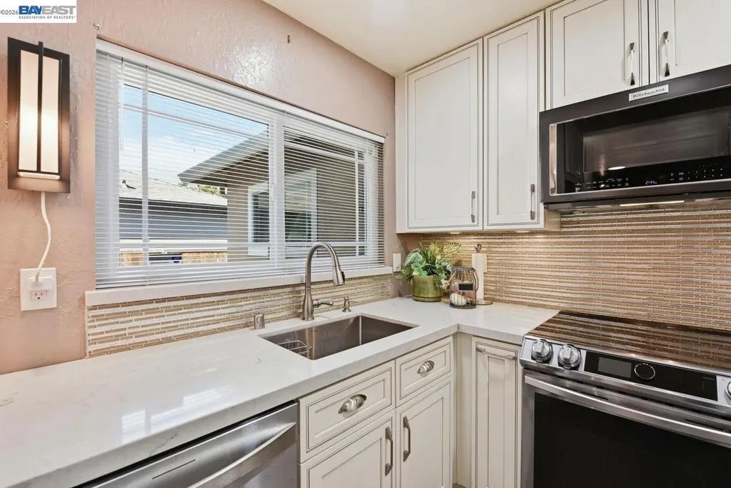 1522 Dennis Avenue San Leandro CA 94578